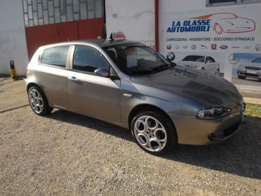 Alfa Romeo 147 1.9 JTD (120) 5 porte Progression