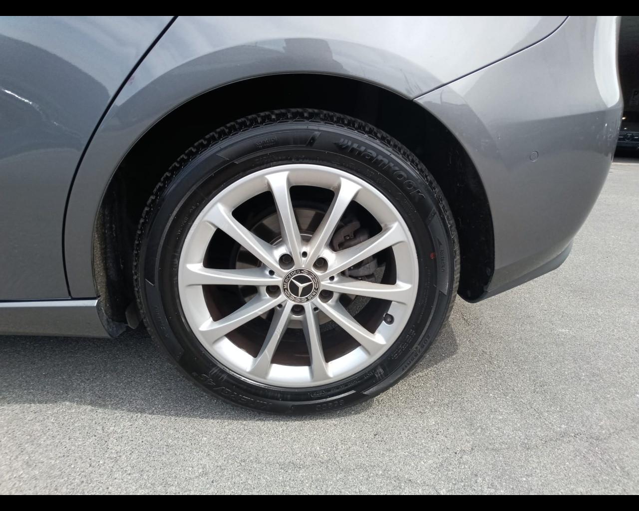 Mercedes-Benz Classe B - W247 2018 - B 180 d Sport Plus auto