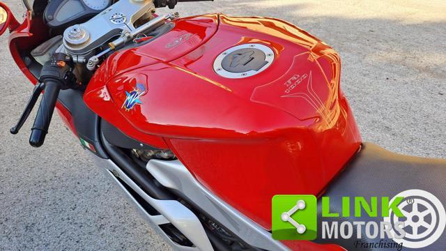 MV AGUSTA F4 1000 .