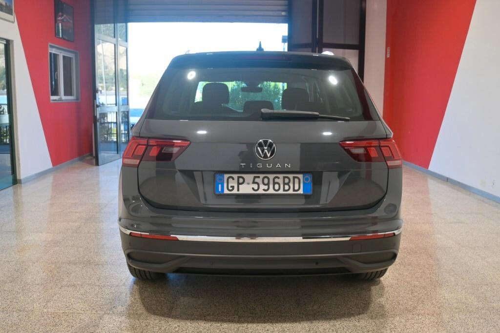 VOLKSWAGEN TIGUAN 2.0 TDI 150CV DSG SCR LIFE ( FARI LED - CLIMA TRIZONA - ADAPTIVE CRUISE - AMBIENT LIGHTS - APP CONNECT - PARK PILOT )