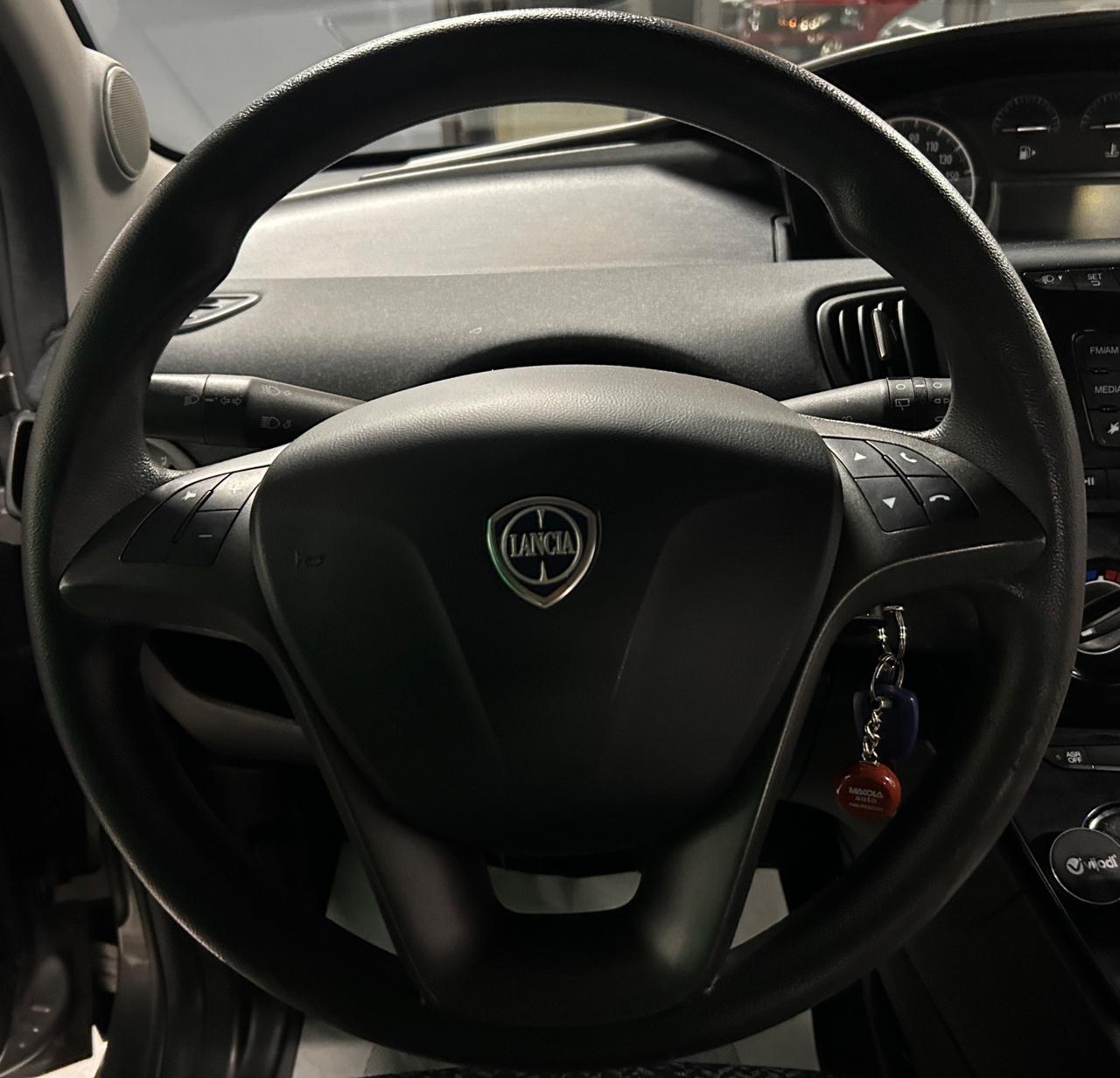 Lancia Ypsilon 1.2 benzina 51 kw 2018