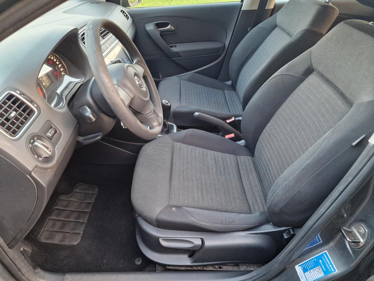 Volkswagen Polo 1.2 70cv 5p 99000km