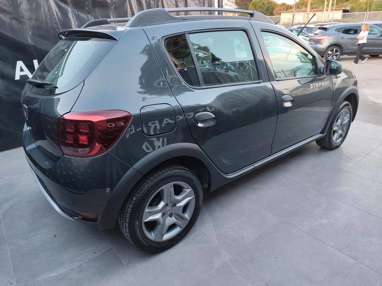 Dacia Sandero Stepway 1.0 BENZINA E GPL DI SERIE