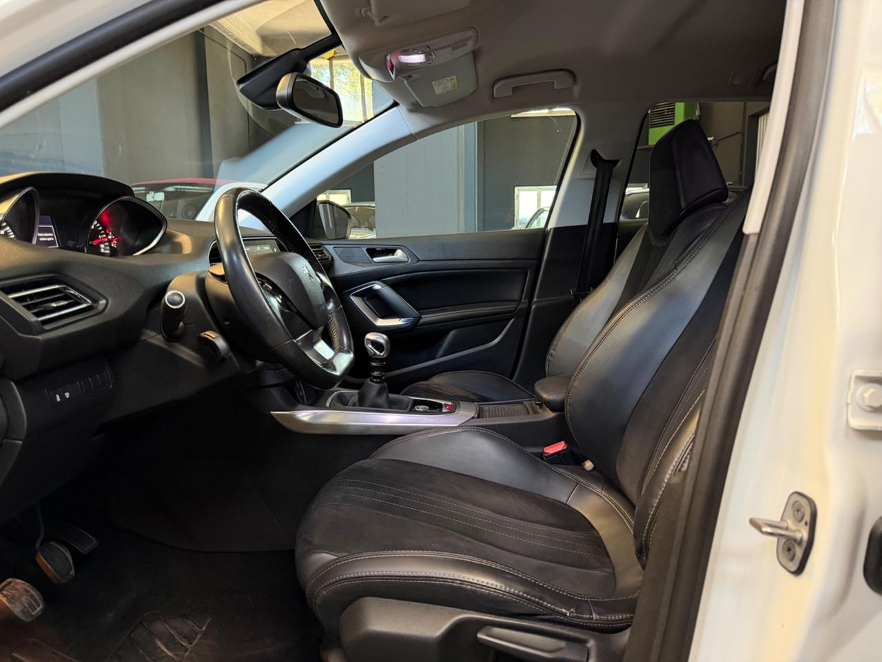 Peugeot 308 1.6 HDI Allure - DISTRIBUZIONE NUOVA