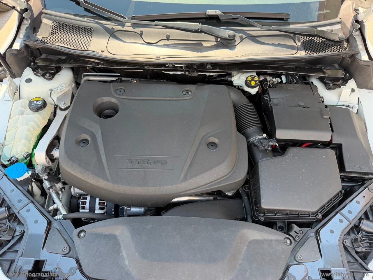 VOLVO V40 D2 Momentum BELLA AFFARE VERO!