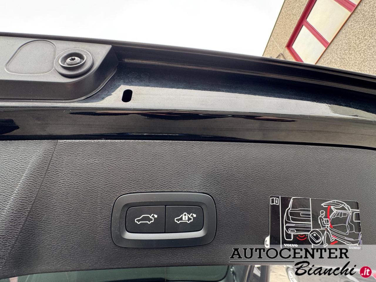 Volvo XC40 1.5 t4 phev Inscription Expression auto my21