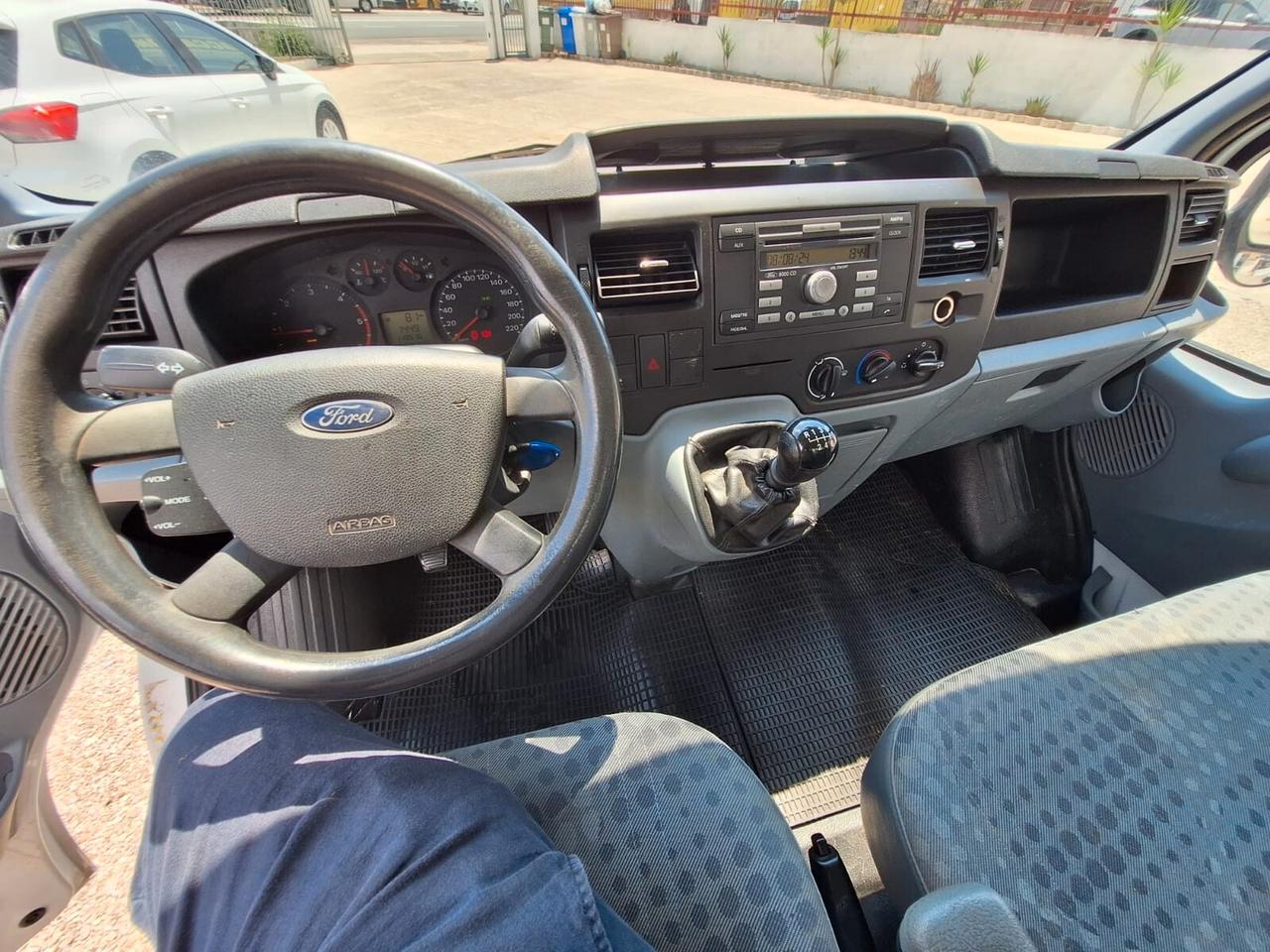 FORD TRANSIT 125T350 - CASSONE LUNGO FISSO - RUOTE GEMELLATE