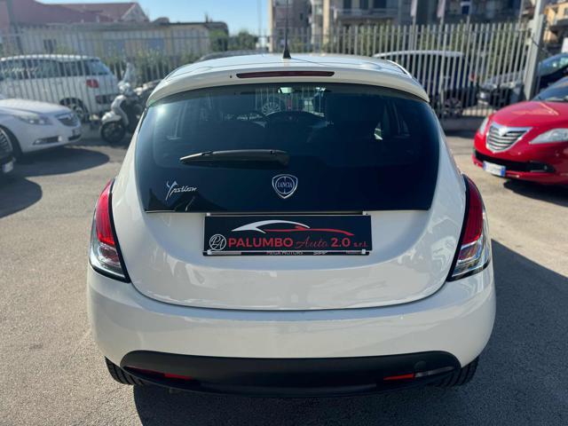 LANCIA Ypsilon 1.2 69 CV 5 porte GPL Ecochic Gold