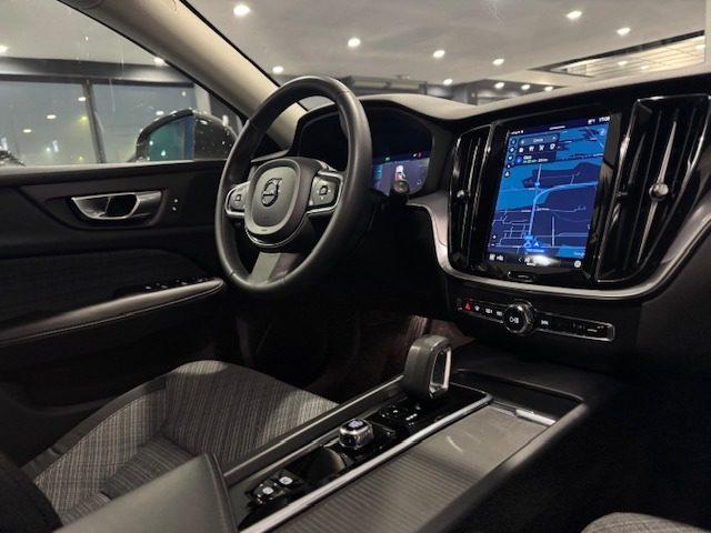 VOLVO V60 B4 (d) 197CV automatico Core