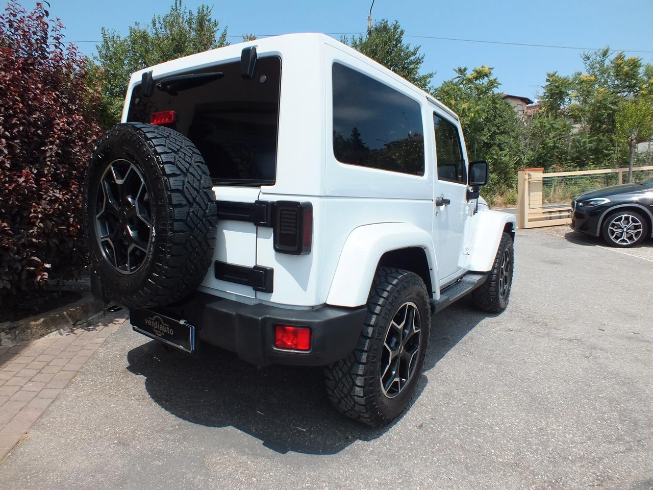 JEEP WRANGLER 2.8 CRD DPF SAHARA AUTOM.