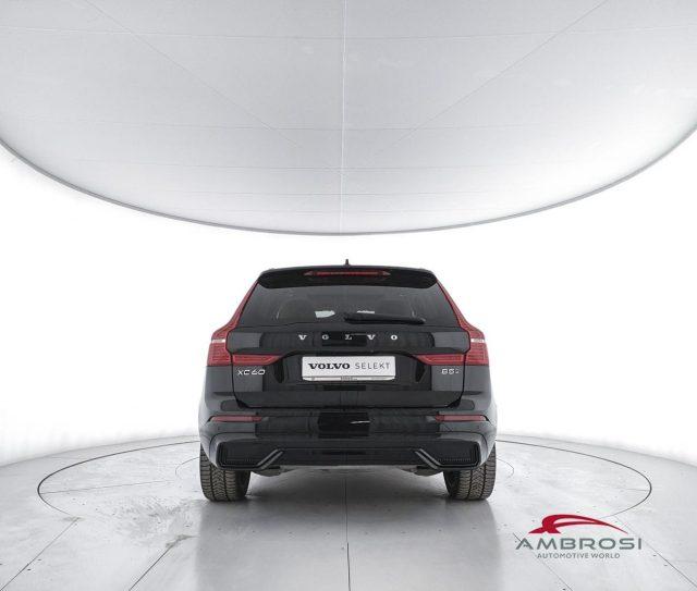 VOLVO XC60 B5 AWD automatico Ultimate Dark