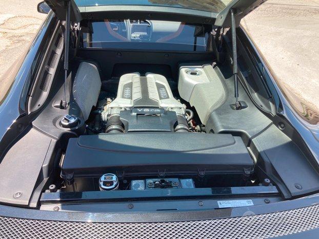 Audi r8 4.2 v8 420 cambio manuale unica permute