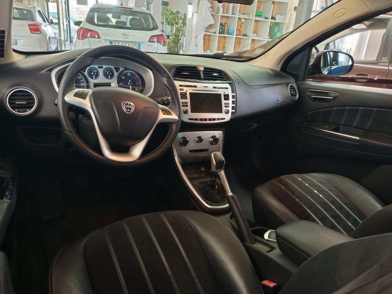 Lancia Delta 1.6 MJT DPF Platino, 111 Mila chilometri ok neopatentati