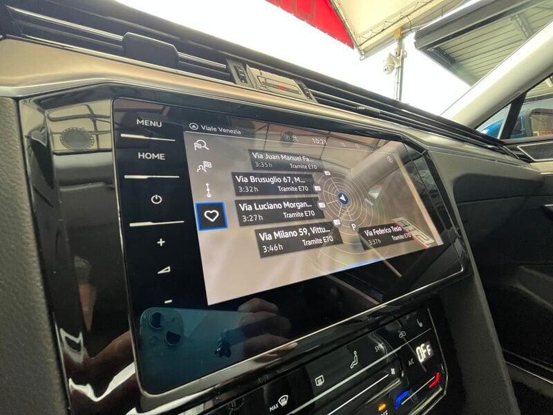 Volkswagen Passat Variant 2.0 TDI Executive 4Motion 200 CV DSG
