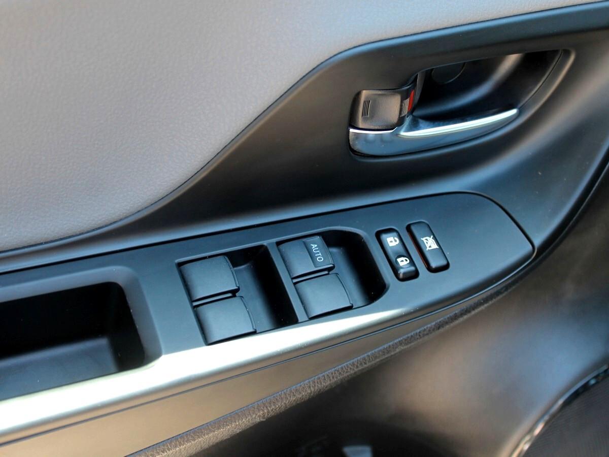 Toyota Yaris 1.5 Hybrid 5 porte Style Bluetooth Retrocam LED PREZZO VERO ️