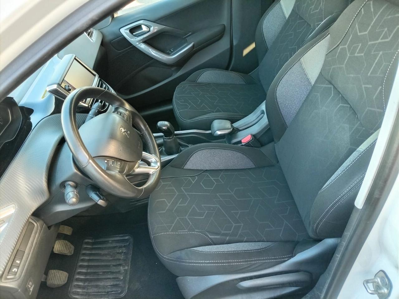 Peugeot 2008 PureTech 82 Allure