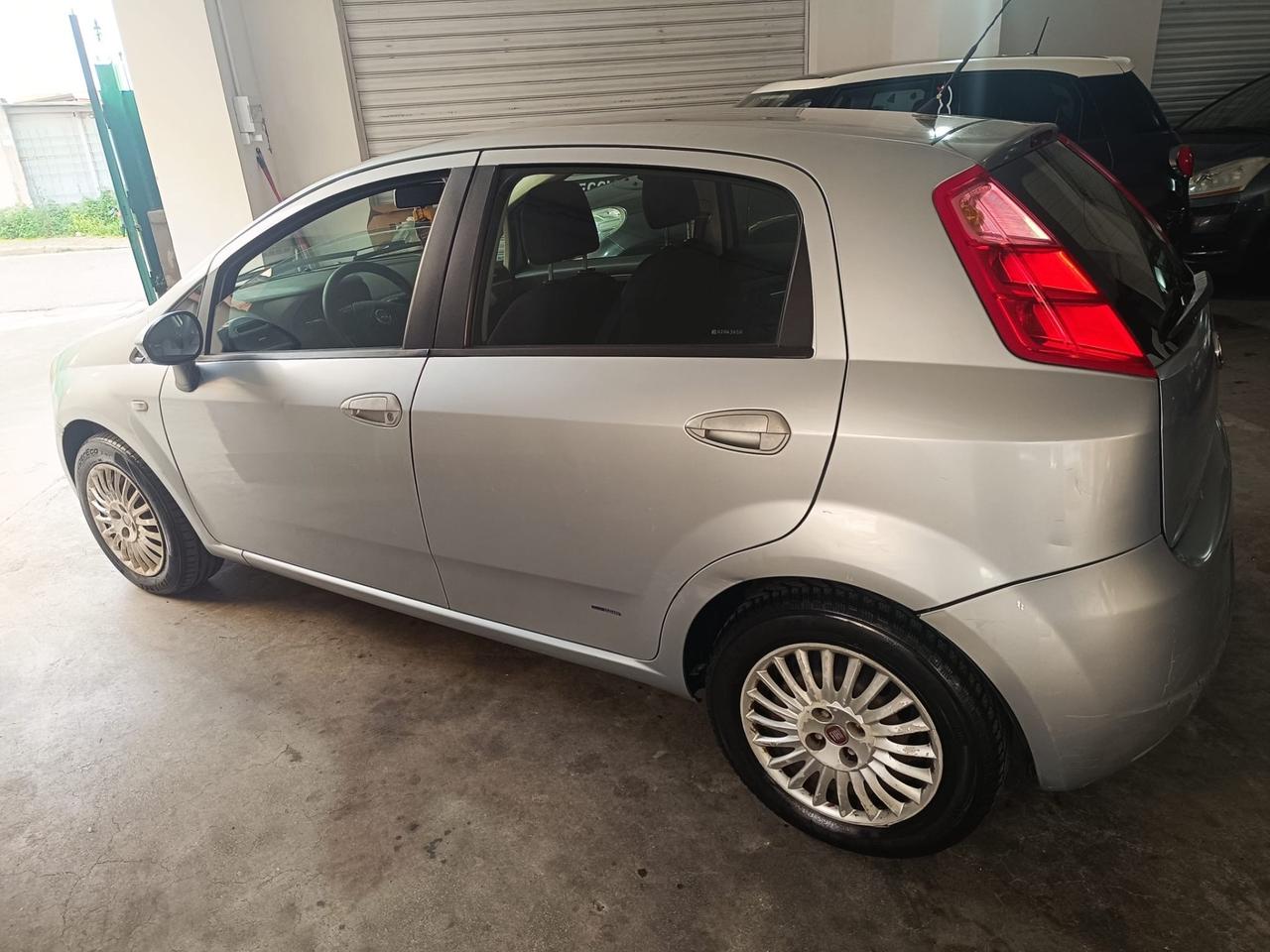 Fiat Grande Punto 1.3 MJT 75 CV 5 porte Dynamic