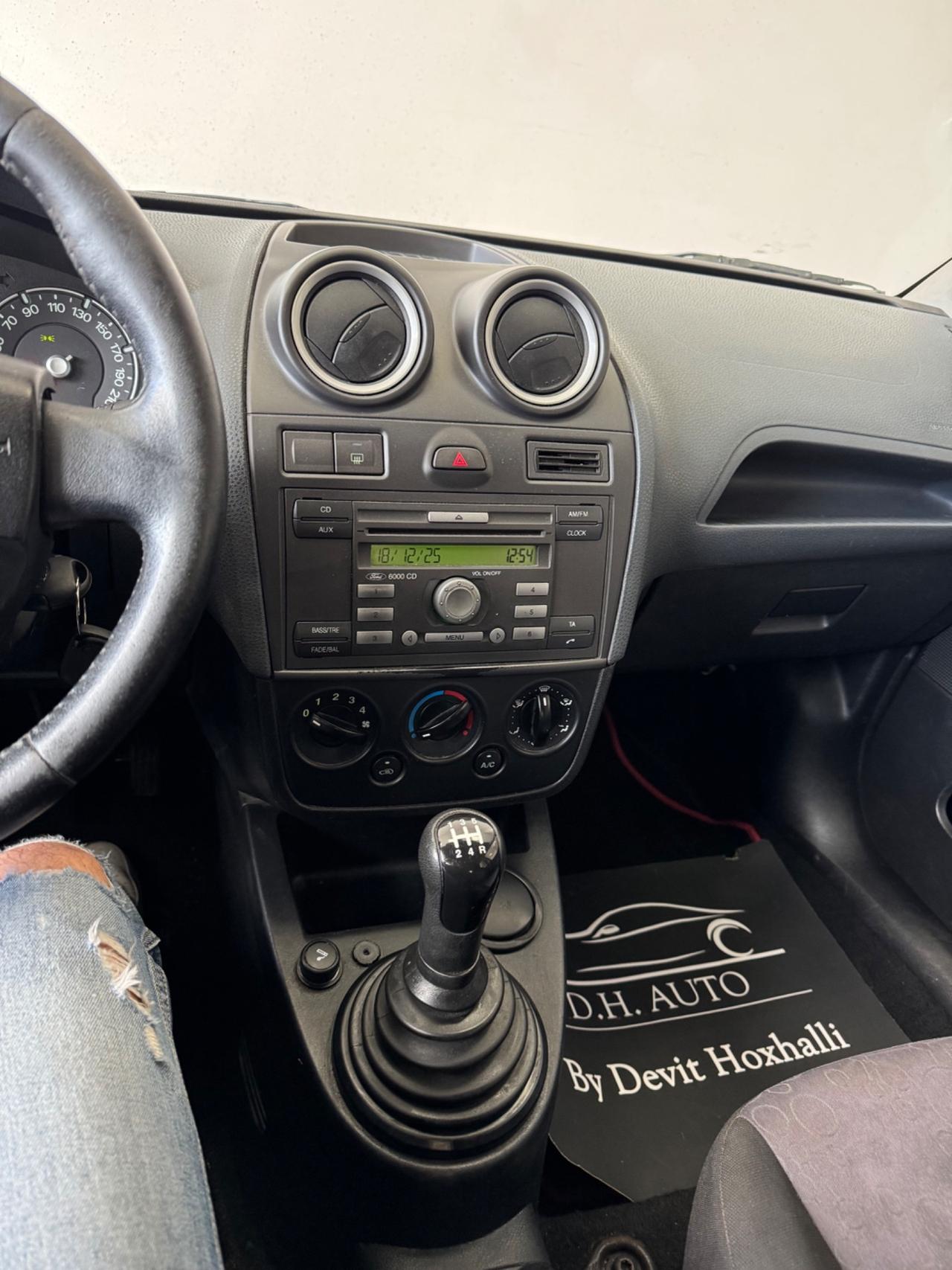 Ford Fiesta 1.4 TDCi 5p. Titanium