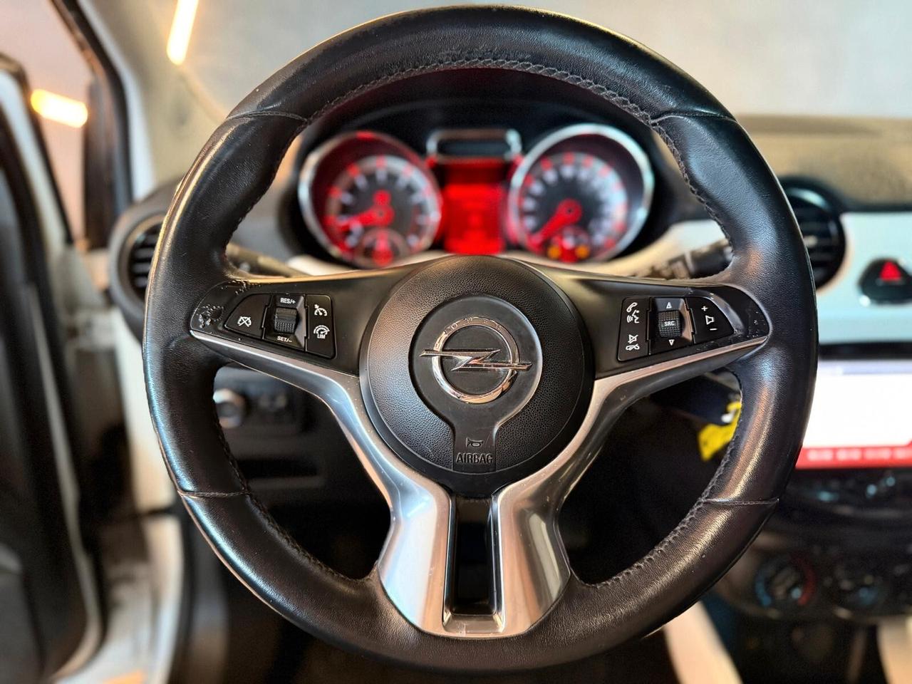 Opel Adam 1.4 87 CV GPL Tech Jam