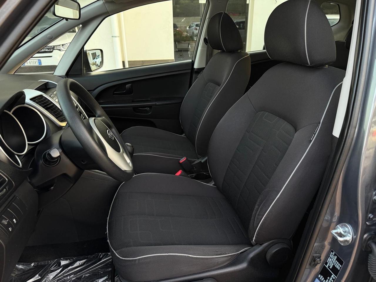 Kia Venga 1.4 CVVT Active TETTO APRIBILE