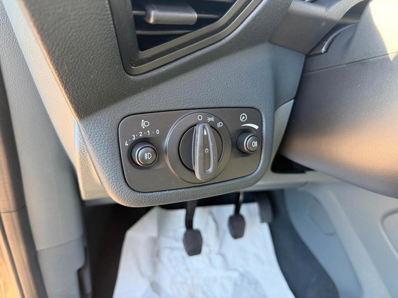 Ford C-Max 1.6 TDCi 115CV Titanium NEOPATENTATI OK