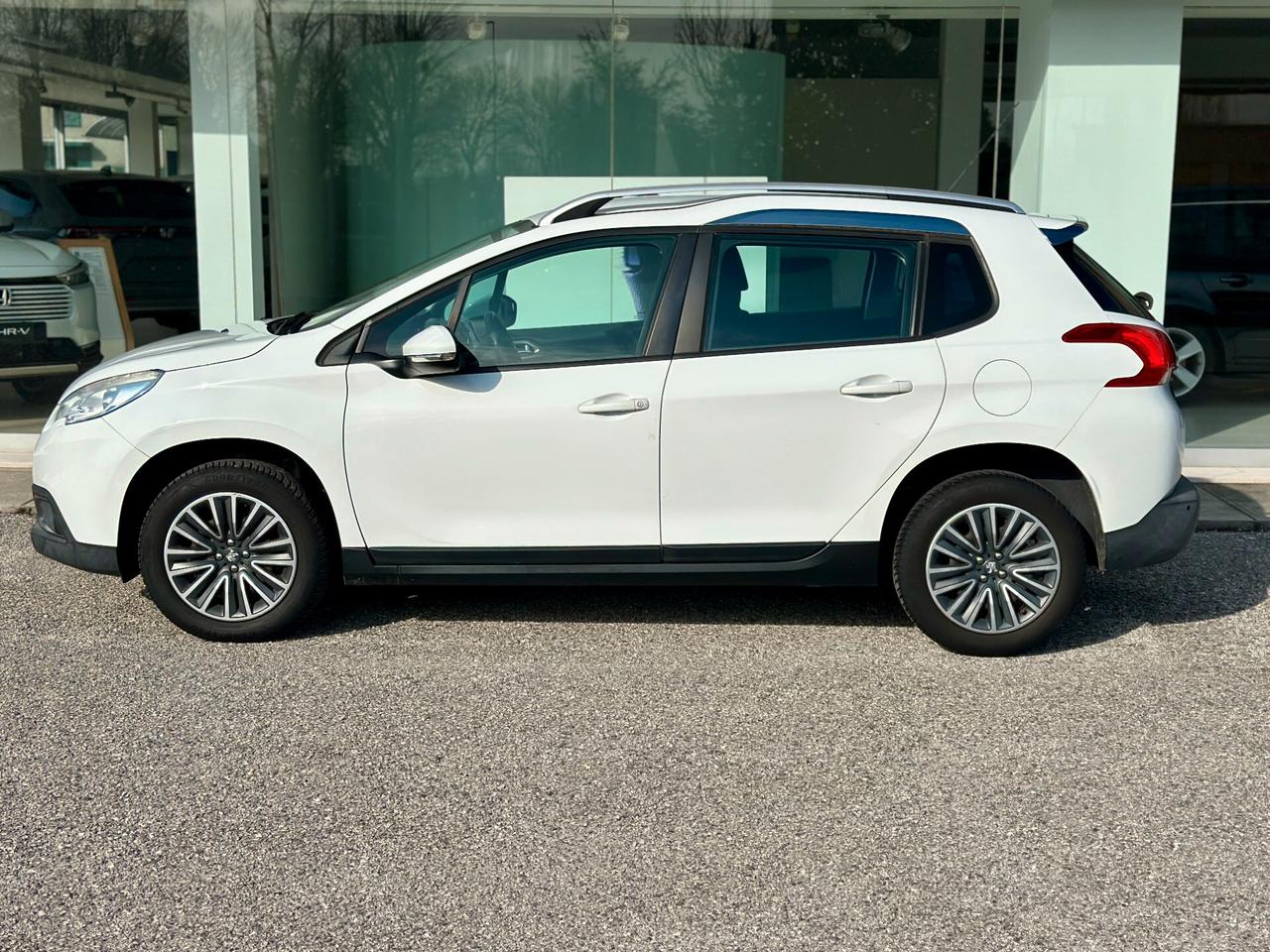 Peugeot 2008 PureTech 82 Allure