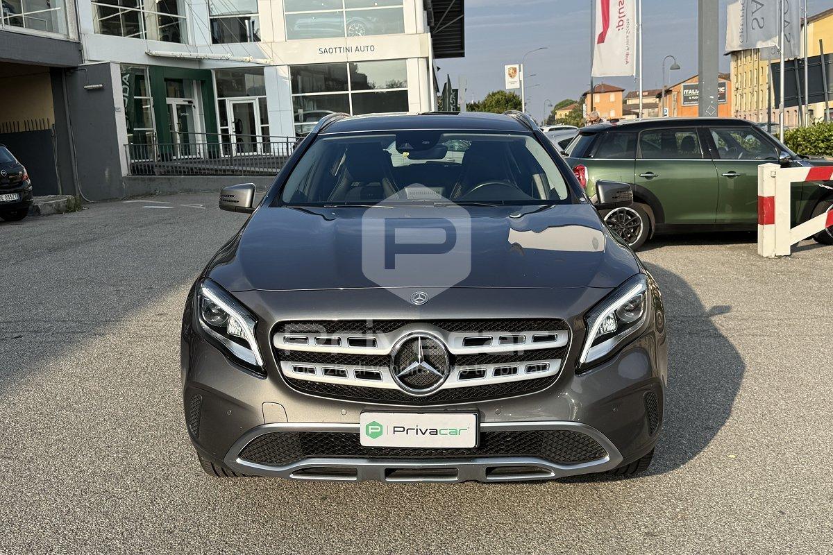MERCEDES GLA 180 Sport
