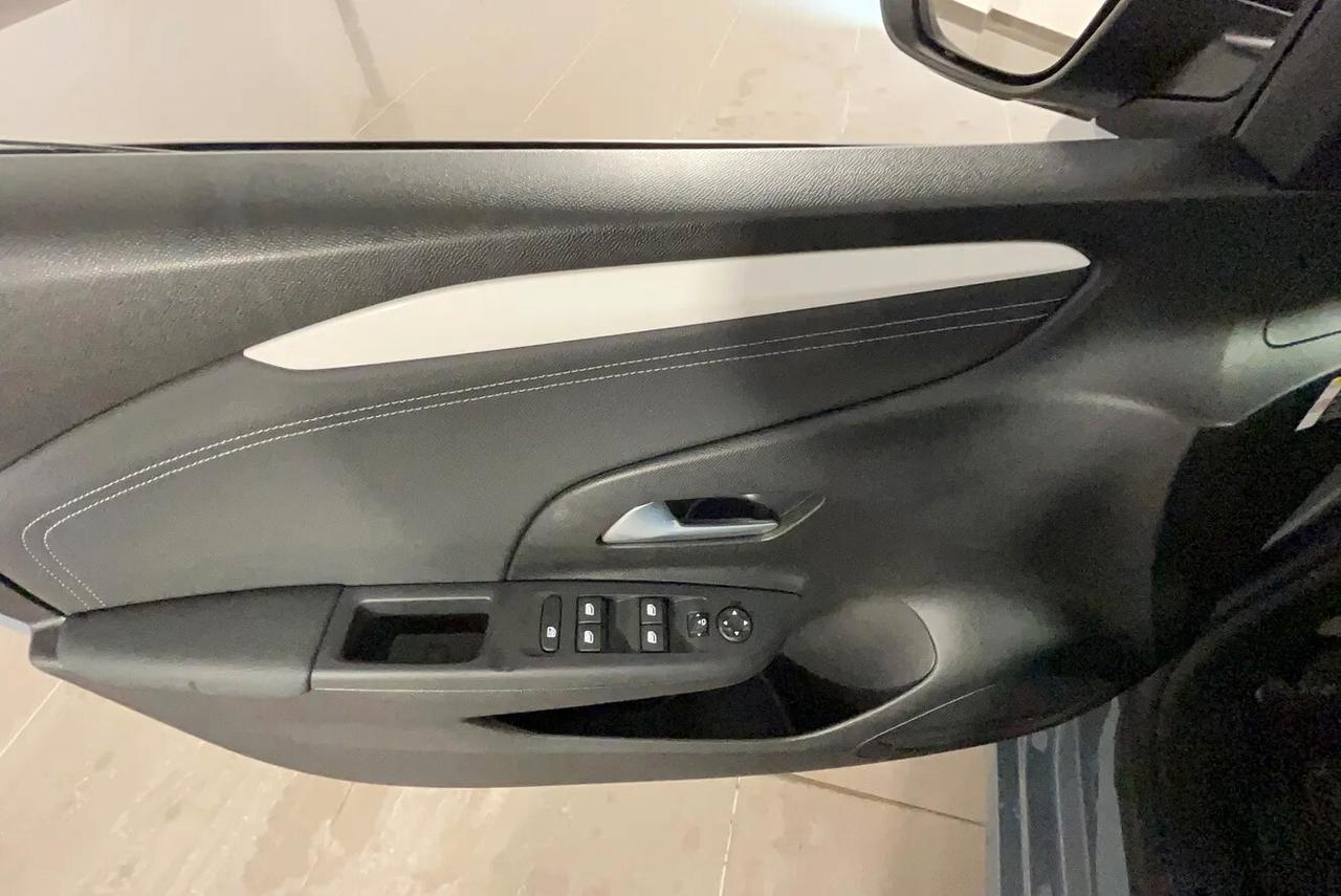 Opel Corsa Hybrid 110 CV aut. GS