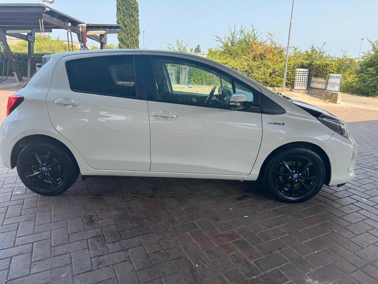 Toyota Yaris hybrid
