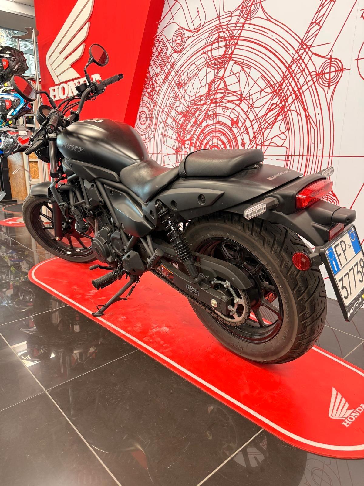 Kawasaki Eliminator 500 DEMO