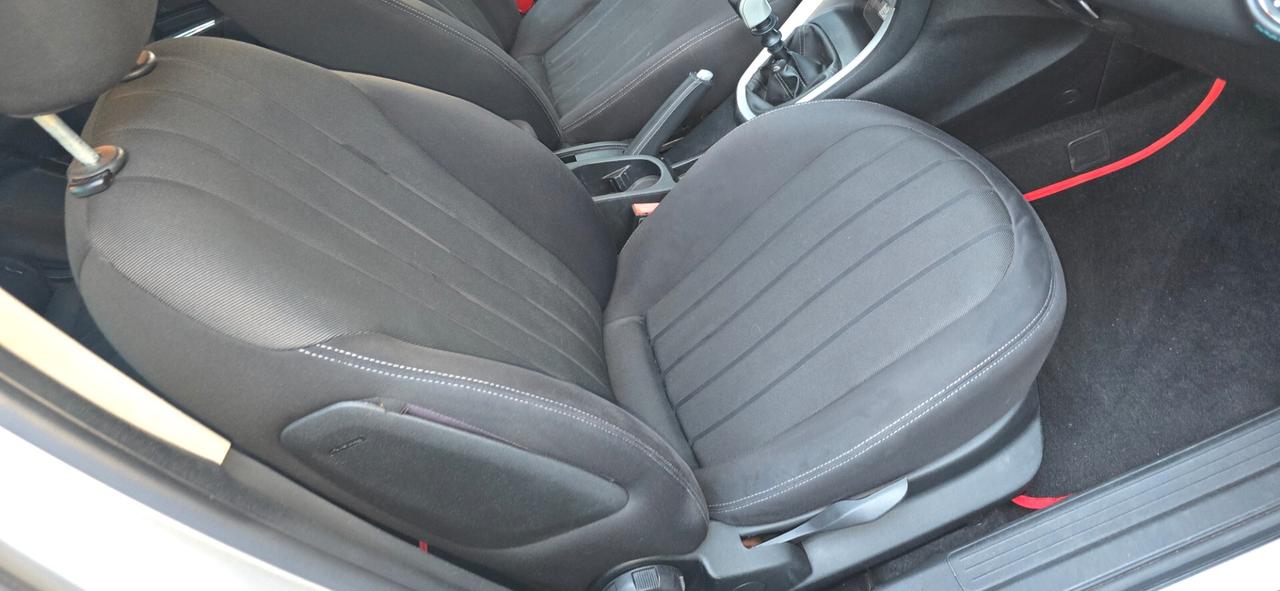 Lancia Delta 1.6 MJT DPF Silver