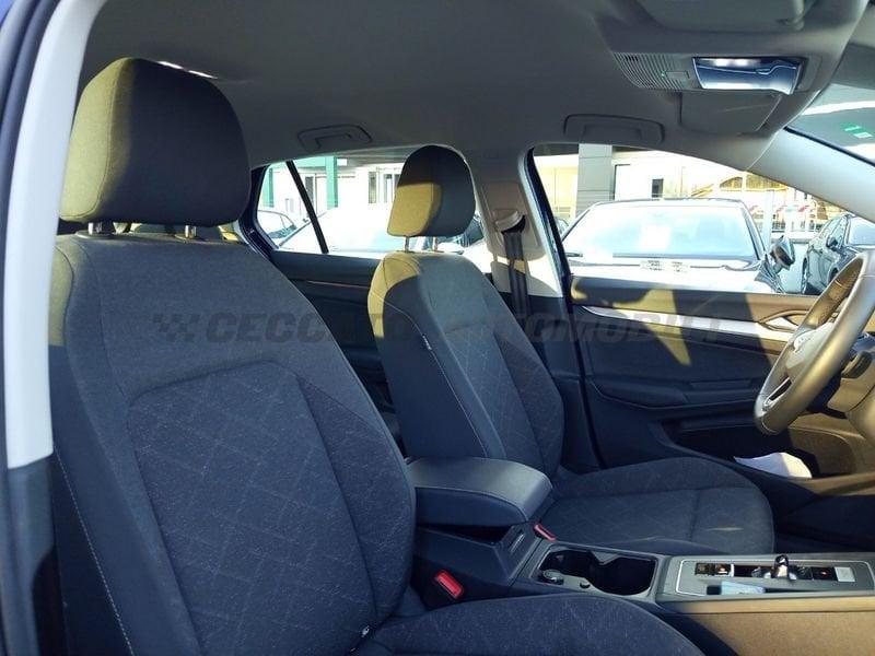 Volkswagen Golf VIII 2020 2.0 tdi Life 115cv dsg
