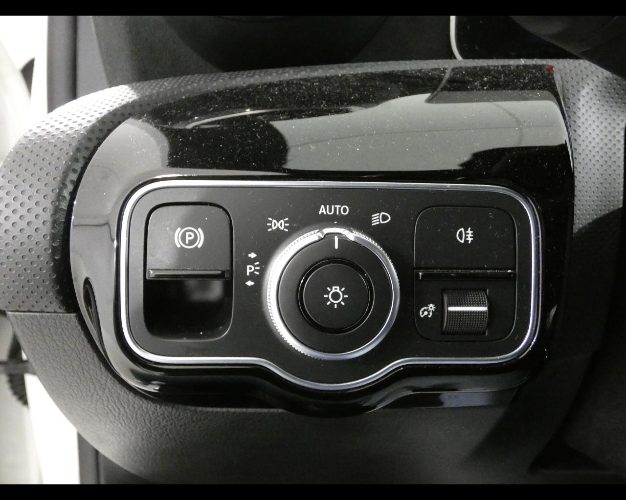 Mercedes-Benz Classe A (W177) - A 180 d Automatic Premium