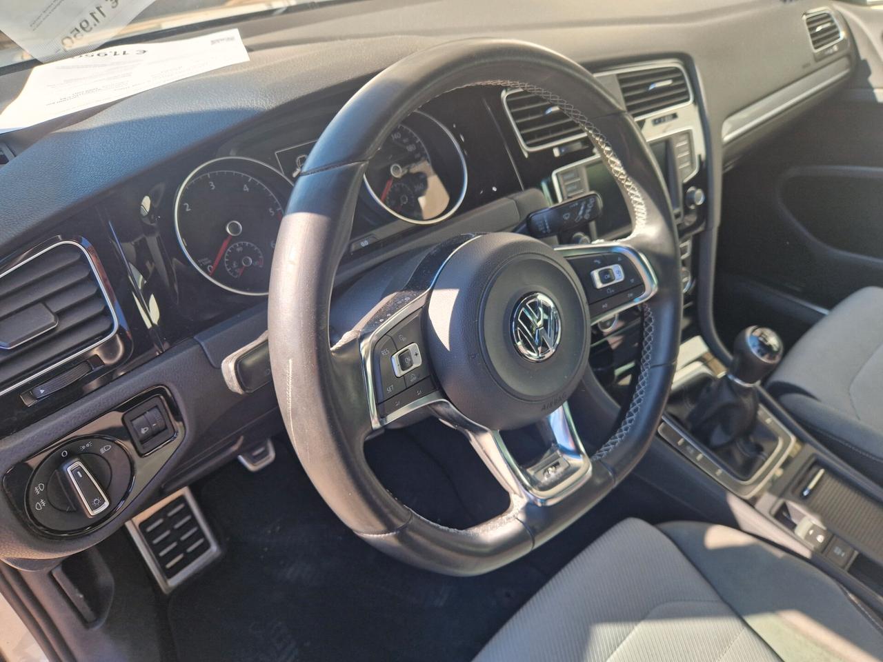 Volkswagen Golf 1.6 TDI 110 CV 5p. Sport R-LINE