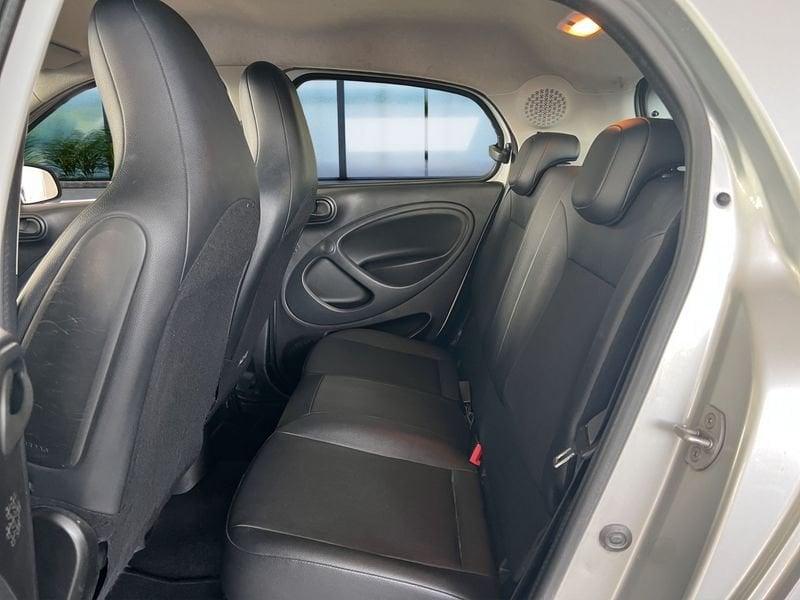 smart forfour forfour 70 1.0 twinamic Youngster