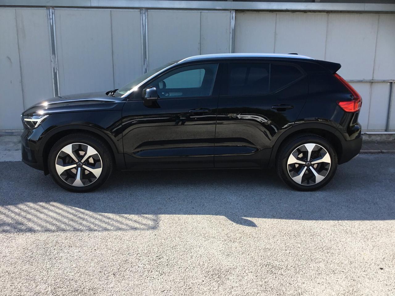 Volvo XC40 T2 Core CAMBIO AUTOMATICO