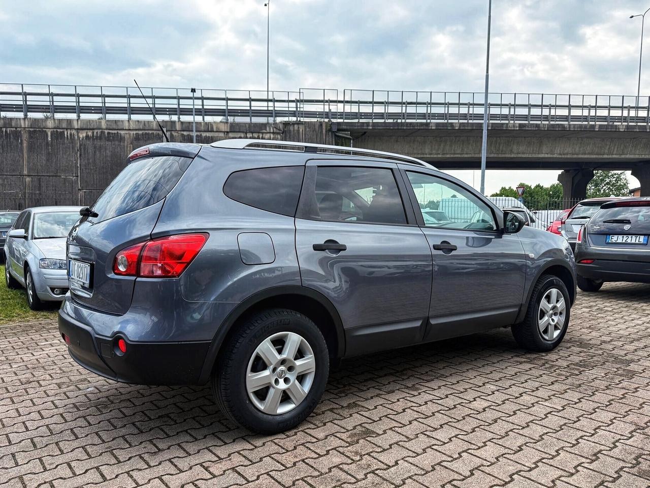 Nissan Qashqai 2 1.6 16V 7 POSTI TETTO PANORAMICO