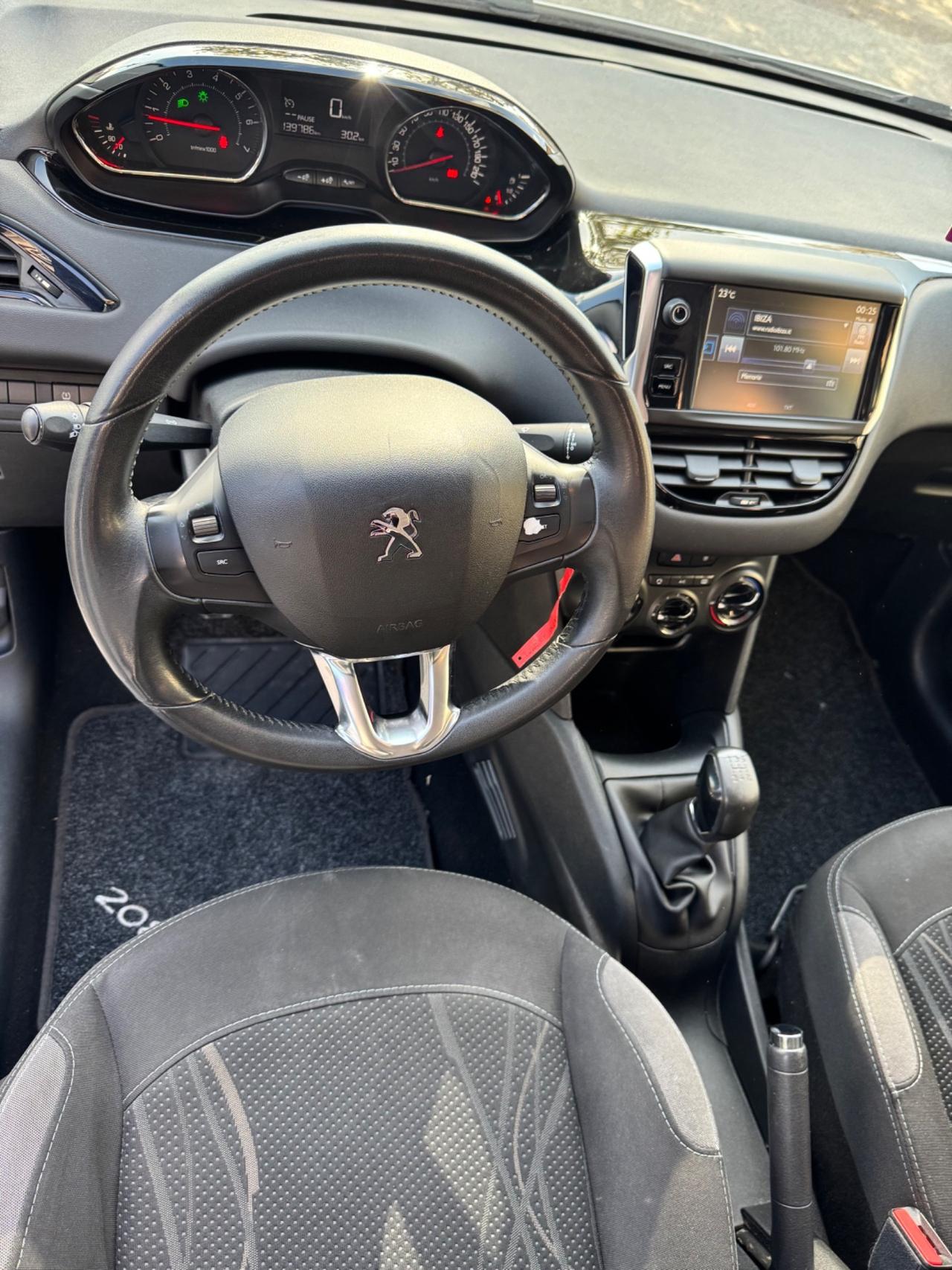 Peugeot 208 1.2 Active