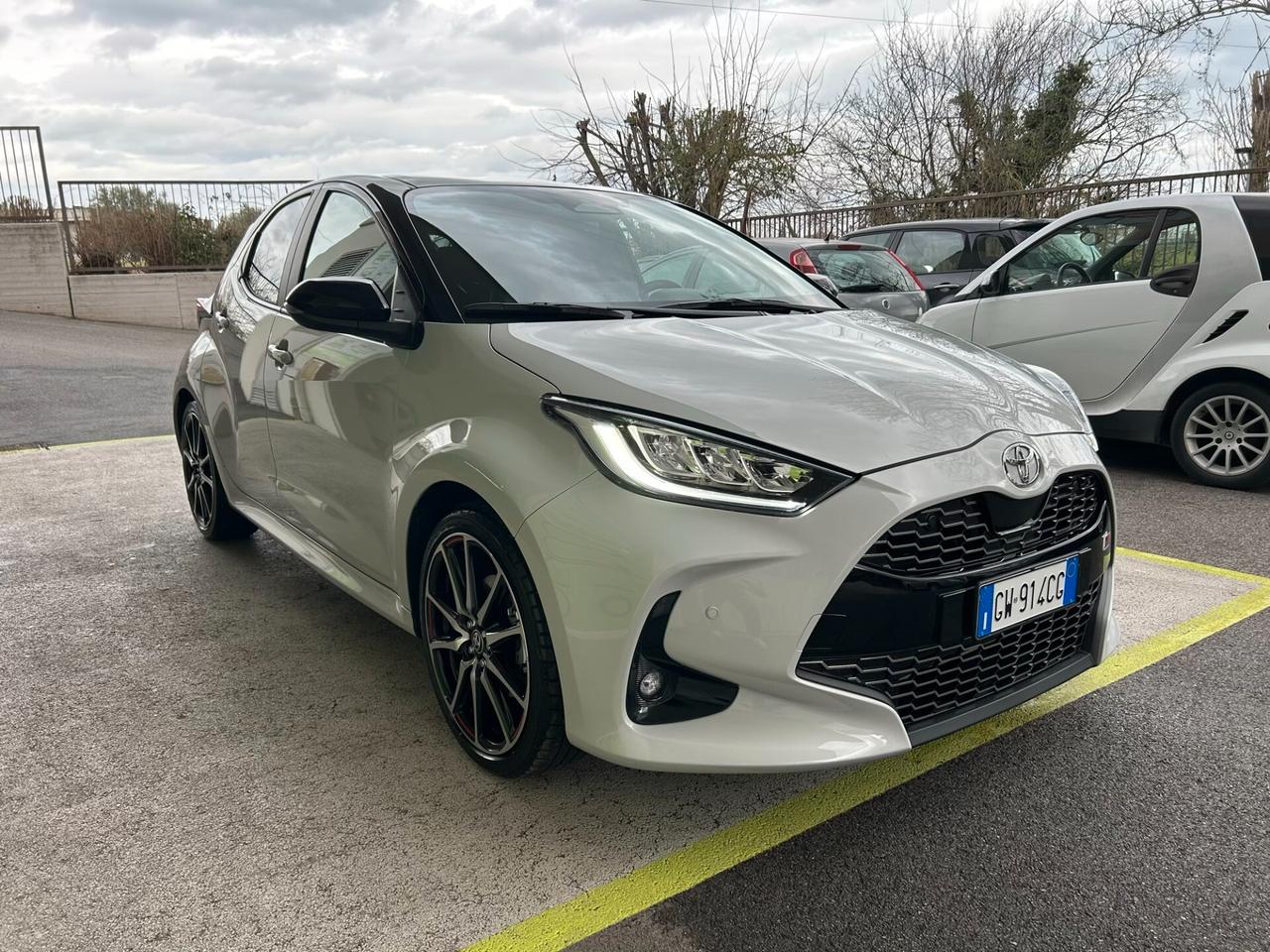 Toyota Yaris 1.5h 130 GR Sport Garanzia 24 Mesi