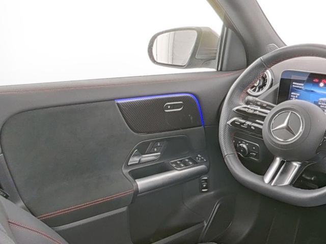 MERCEDES-BENZ GLA 180 Automatic AMG Line Advanced Plus