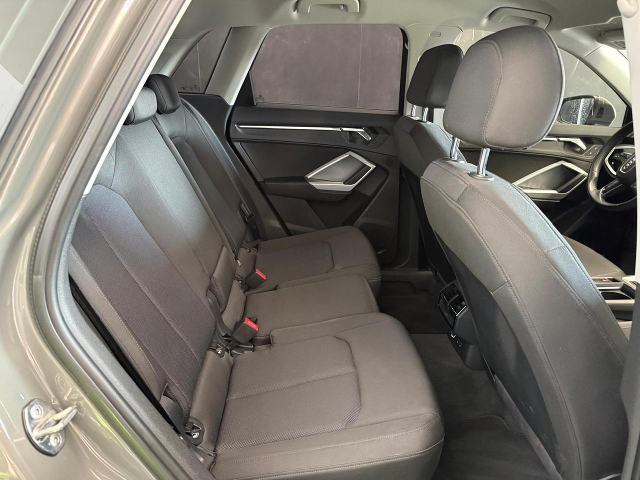 Audi Q3 2.0 TDI S-line Quattro