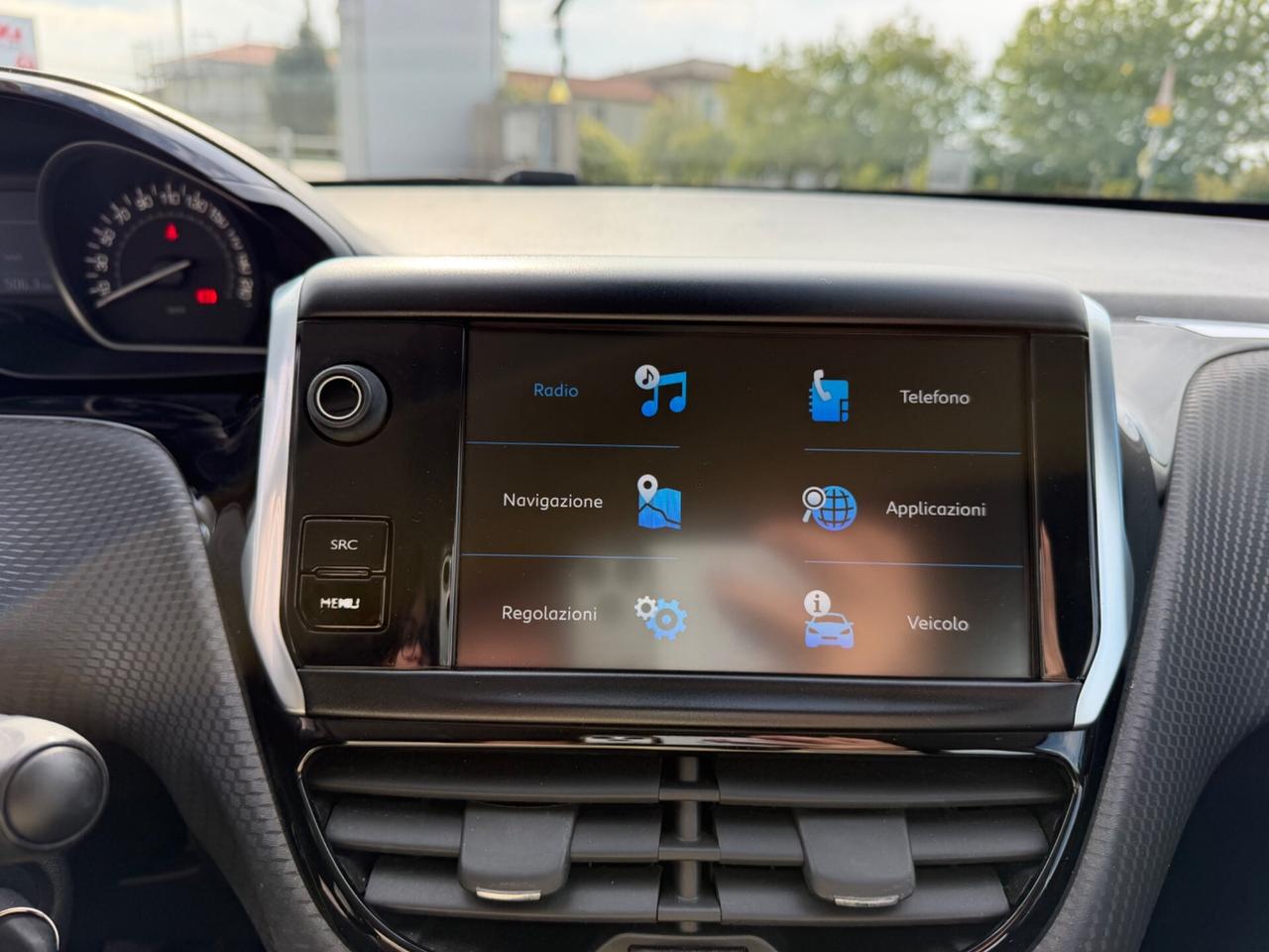 Peugeot 208 1.2 benzina Neopatentati
