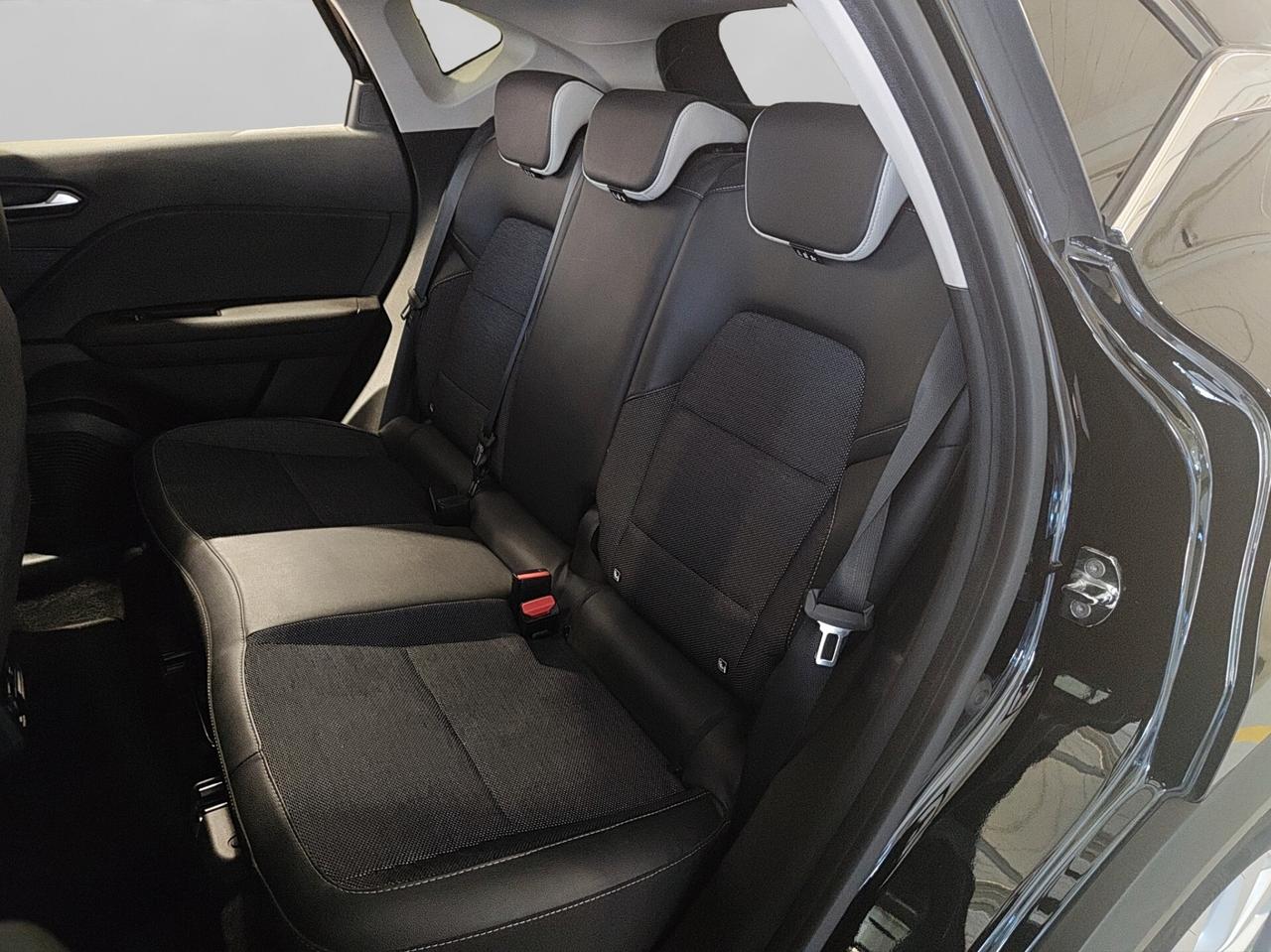Renault Captur Plug-in Hybrid E-Tech 160 CV Initiale Paris