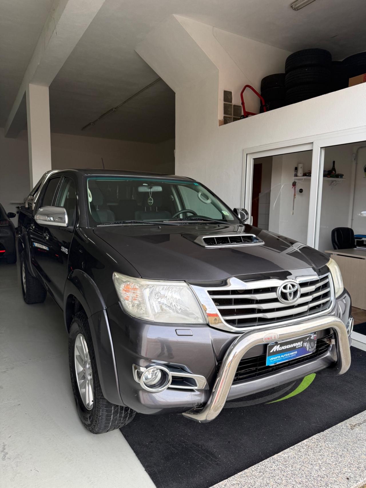 Toyota Hilux 3.0 D-4D aut.4WD 4p. DC Stylex