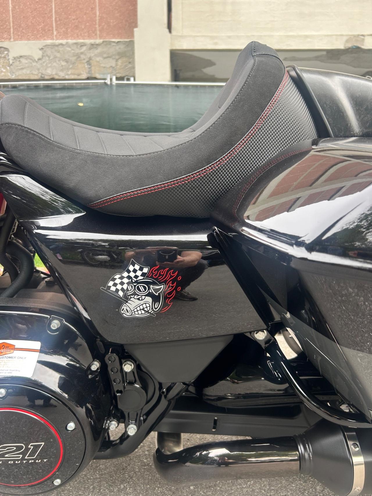 Harley-davidson CVO Road Glide Road Gilde cvo st