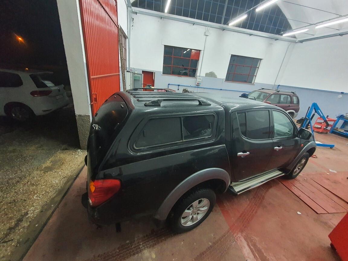 Mitsubishi L200 2.5 DID 178CV Cab. Doppia Intense