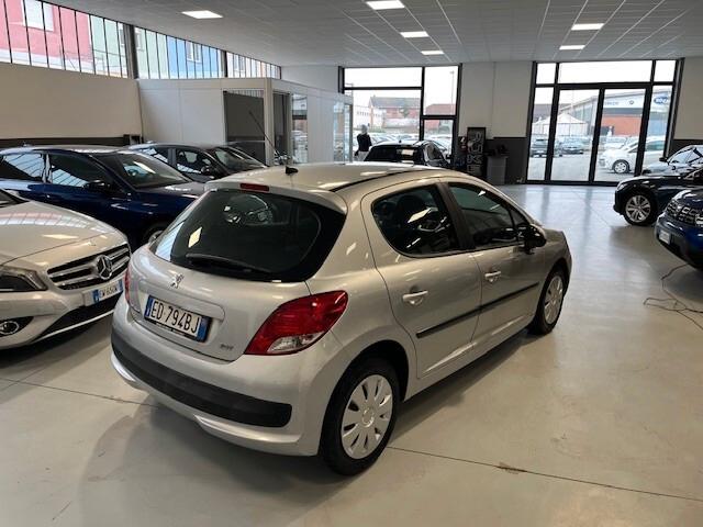 Peugeot 207 1.4 8V 75CV 5p. X Line ECO GPL UFFICIALE CASA MADRE