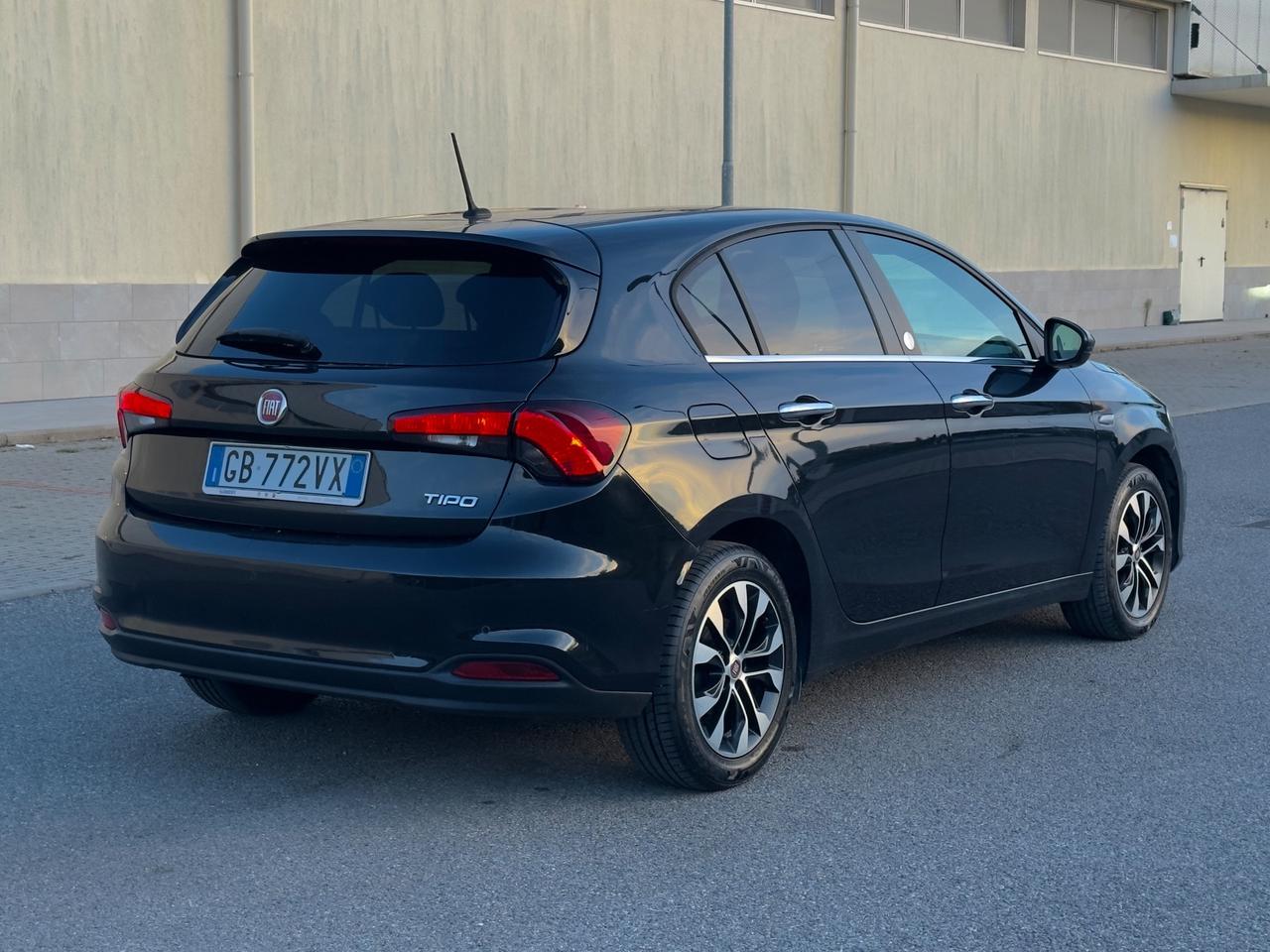 Fiat Tipo 1.6 Mjt S&S DCT 5 porte Sport