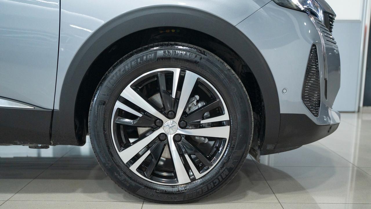 Peugeot 3008 1.5 BLUEHDI GT PACK S&S 131 CV EAT8 AUTO VIRTUAL LUCI FULL OPTIONAL