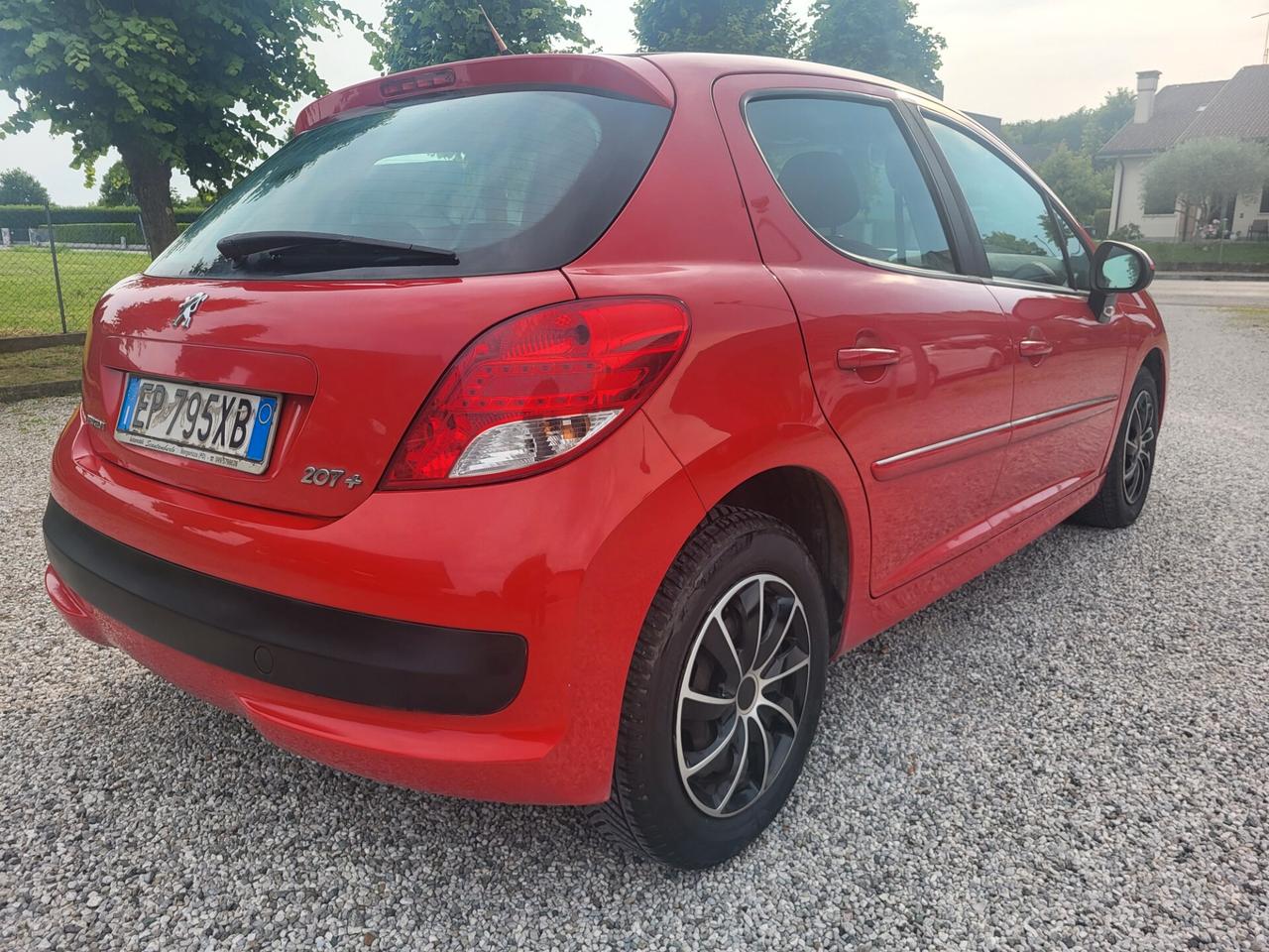 Peugeot 207 Plus 1.4 8V 75CV 5p. ECO GPL